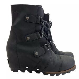 Sorel Joan of Arctic Hidden Wedge Mid Boots Leather Waterproof 9.5 NL2173 Womens